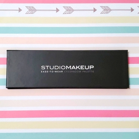 Studio Makeup ease to wear eyeshadow palette - Picture 2 of 4